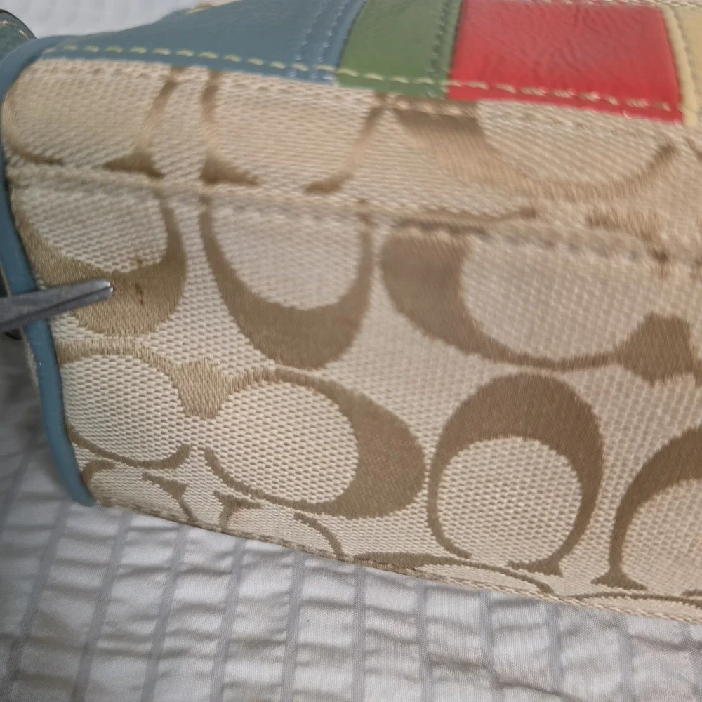 Signature COACH Zip Cosmetic Bag Multi Stripe Signature Canvas